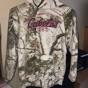 Cabelas White camo hoodie with front pocket